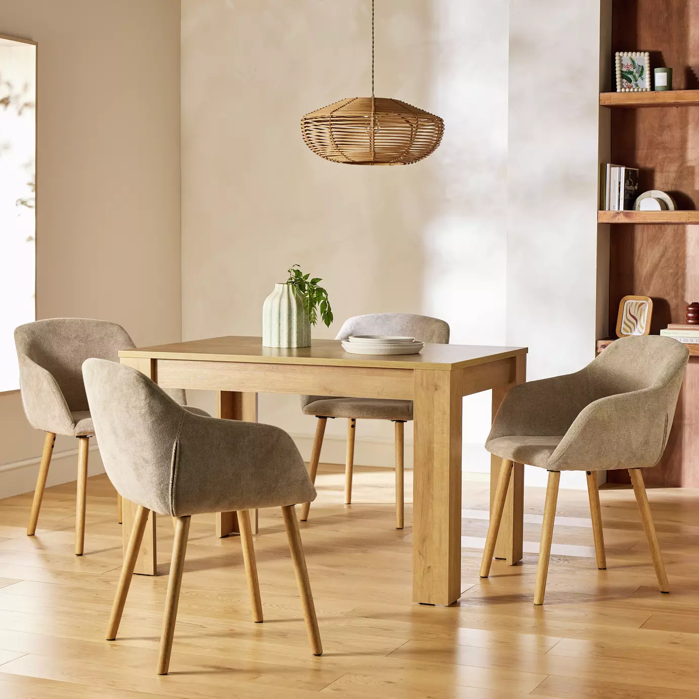 Miami Oak Dining Table & 4 Natural Chairs
